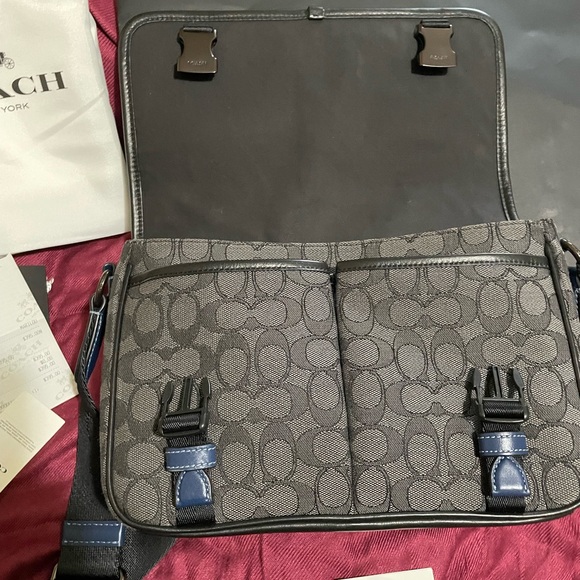 COACH Crossbody Unisex. In absolute perfect condition. - Picture 6 of 11